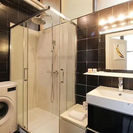 Apartment Lovely 2 Bedroom Apartment-6 Pax By Yourhost Rome